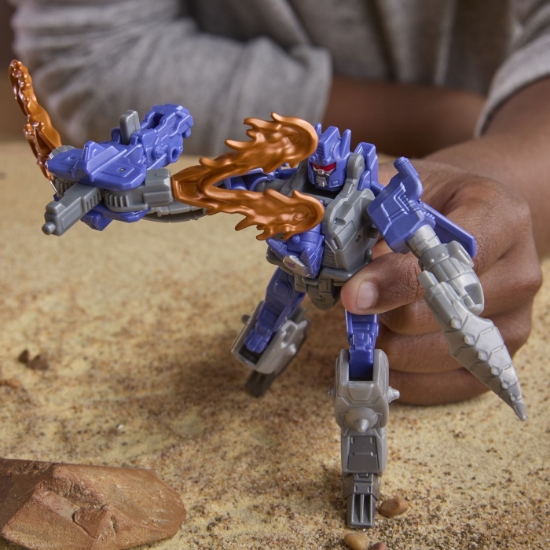 Imagine TRANSFORMERS CYBERWORLD ROBOT GALVATRON BLINDAT TRANSFORMABIL