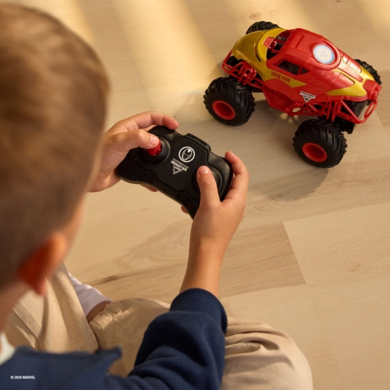 Imagine MONSTER JAM MARVEL CAMION GIGANT CU TELECOMANDA  IRON MAN SCARA 1 LA 24