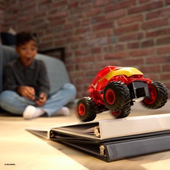 Imagine MONSTER JAM MARVEL CAMION GIGANT CU TELECOMANDA  IRON MAN SCARA 1 LA 24