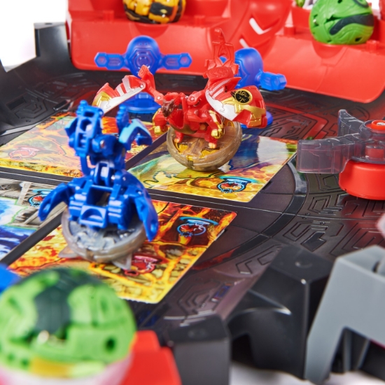 Imagine BAKUGAN ARENA DE LUPTA