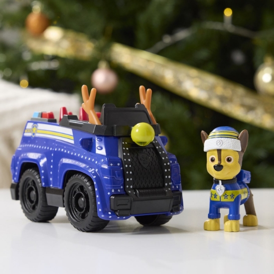 Imagine PATRULA CATELUSILOR VEHICUL SI FIGURINA CHASE CU ACCESORII DE CRACIUN