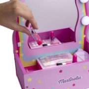 Imagine MARTINELIA TRUSA COMPLETA DE MACHIAJ CU OGLINDA SI LUMINI