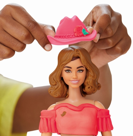 Imagine PLAY DOH BARBIE SET PLASTELINA CREATII VESTIMENTARE CU FLORI SI FRANJURI COWBOY