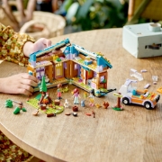 Imagine LEGO FRIENDS CASUTA MOBILA 41735