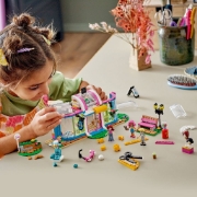 Imagine LEGO FRIENDS SALONUL DE COAFURA 41743