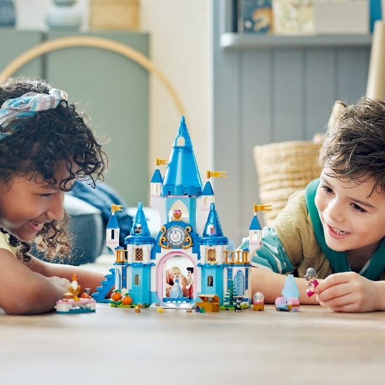 Imagine LEGO DISNEY PRINCESS CASTELUL CENUSARESEI SI AL LUI FAT-FRUMOS 43206
