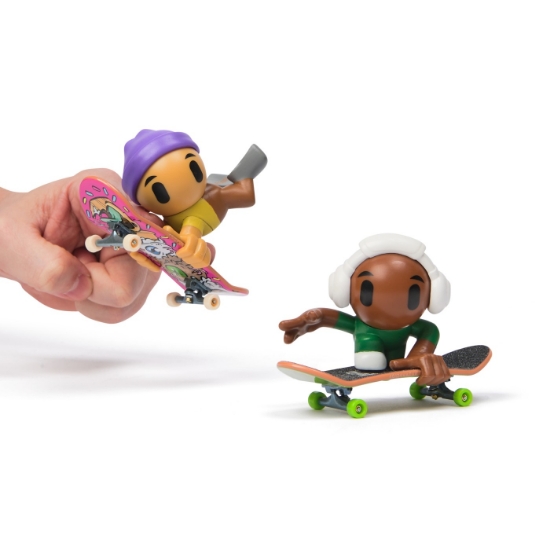 Imagine TECH DECH SK8 CREW PACHET 2 SETURI PLACA SI FIGURINA 9.6CM CASCA MOV SI CASTI ALBE