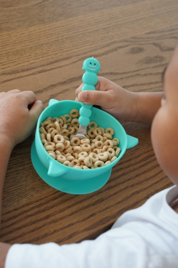 Imagine Set 2 castronele cu ventuza silicon Melii model rechin