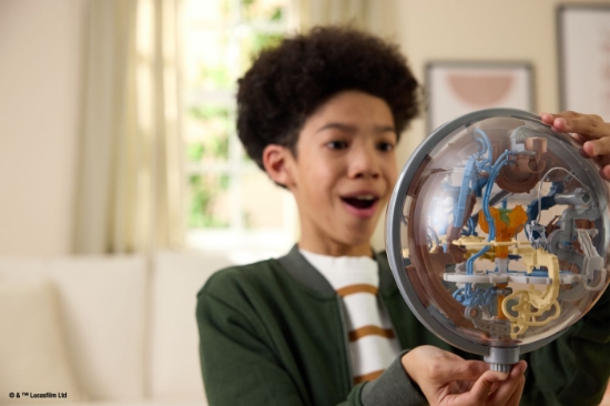 Imagine Perplexus Star Wars The Mandalorian labirint 3D cu 80 de obstacole