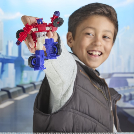 Imagine TRANSFORMERS CYBERWORLD ROBOT OPTIMUS PRIME CONVERTIBIL 10CM