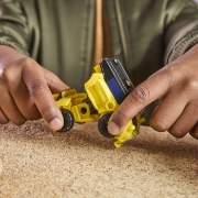 Imagine TRANSFORMERS CYBERWORLD ROBOT BUMBLEBEE CONVERTIBIL 10CM