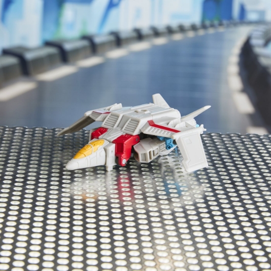 Imagine TRANSFORMERS CYBERWORLD ROBOT STARSCREAM CONVERTIBIL 10CM