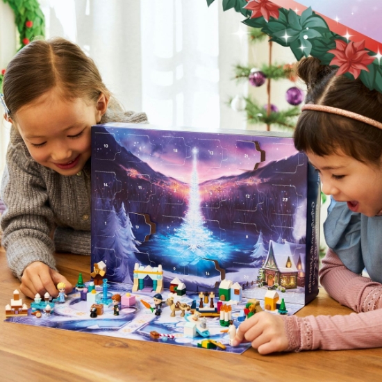 Imagine LEGO DISNEY REGATUL DE GHEATA CALENDAR DE ADVENT 43273