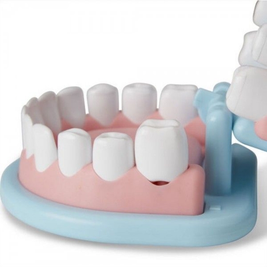 Imagine MELISSA AND DOUG SET DE JOACA SUPER SMILE LA DENTIST