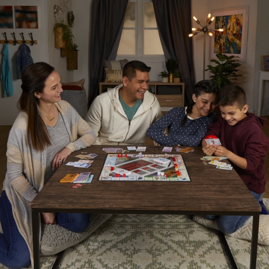 Imagine JOC MONOPOLY CROOKED CASH BANI FALSI IN LIMBA ROMANA