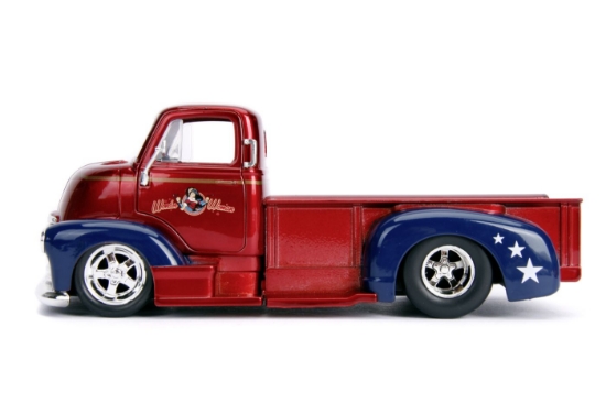 Imagine DC Bombshells 1952 Chevy COE Wonder Woman scara 1 la 24