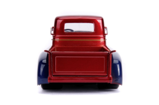 Imagine DC Bombshells 1952 Chevy COE Wonder Woman scara 1 la 24