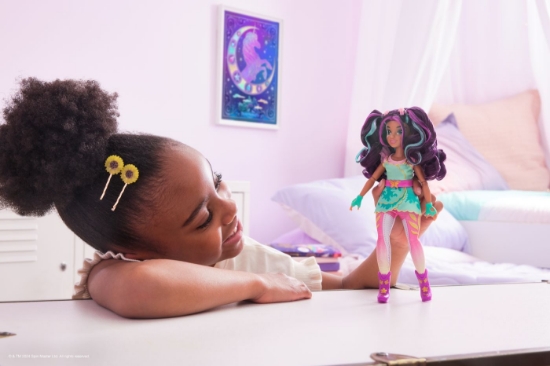 Imagine Unicorn Academy păpușa Ava de 24 cm