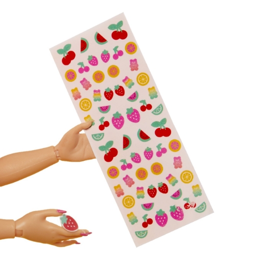 Imagine L.O.L. Surprise! OMG Sweet Nails Pinky Pops Fruit Shop set păpușă cu accesorii