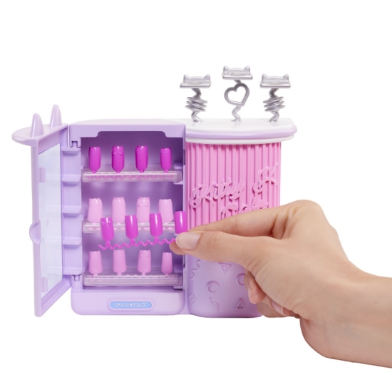 Imagine L.O.L. Surprise! OMG Sweet Nails Kitty K Café set păpușă cu accesorii