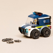 Imagine LEGO CITY VEHICULE CAMIONETA DE POLITIE 60481