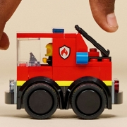 Imagine LEGO CITY VEHICULE CAMIONETA DE POMPIERI 60482