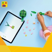 Imagine LEGO CREATOR BROASCA TESTOASA CU O FLOARE DE NUFAR 31377