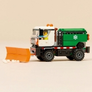 Imagine LEGO CITY VEHICUL CU PLUG DE ZAPADA 60490