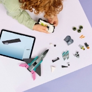 Imagine LEGO CITY AVION CU REACTIE VS MASINA 60489