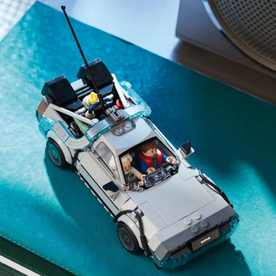 Imagine LEGO SPEED CHAMPIONS MASINA TIMPULUI DIN INAPOI IN VIITOR 77256
