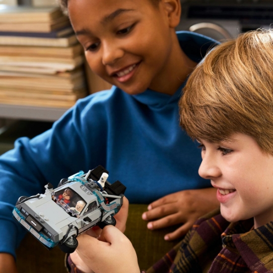Imagine LEGO SPEED CHAMPIONS MASINA TIMPULUI DIN INAPOI IN VIITOR 77256