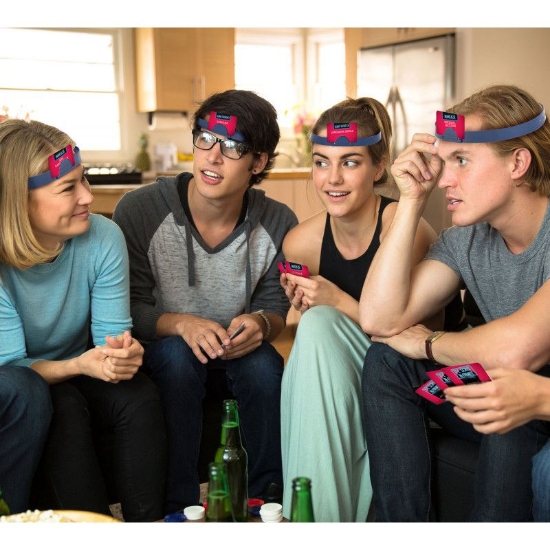 Imagine JOC TI-E SCRIS IN FRUNTE PENTRU COPII MARI IN LIMBA ROMANA