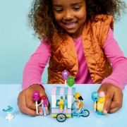 Imagine LEGO FRIENDS STAND CU INGHETATA SI BALOANE 42692
