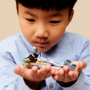 Imagine LEGO STAR WARS MOTOCICLETA RAPIDA A LUI MANDALORIAN SI GROGU 75436