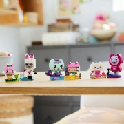 Imagine LEGO GABBYS DOLLHOUSE PRIETENELE PISICUTE DIN CARAMIZI ALE LUI GABBY 11215