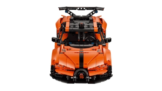Imagine LEGO TECHNIC HIPERMASINA BUGATTI CHIRON PUR SPORT 42222