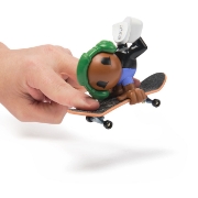 Imagine TECH DECH SK8 CREW PACHET PLACA SI FIGURINA 9.6CM CASTI VERZI