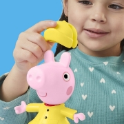 Imagine PEPPA PIG SET FIGURINA SI ACCESORII VESTIMENTARE PURCELUSA PEPPA PIG 15CM