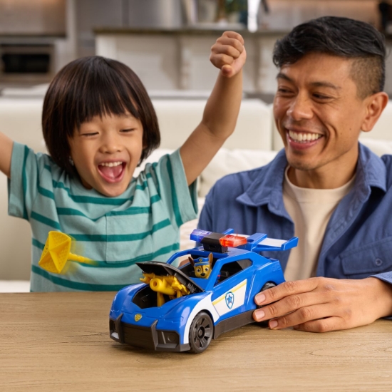 Imagine PATRULA CATELUSILOR CAUTA SI SALVEAZA SET MASINUTA DE SALVARE CU LUMINI SI SUNETE CRUISER SI FIGURINA CHASE 