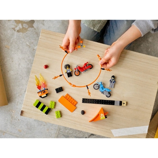 Imagine LEGO CITY CONCURS DE CASCADORII 60299