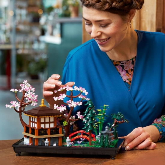 Imagine Lego Icons Grădina Serena 10315