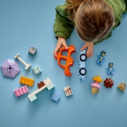 Imagine LEGO DUPLO VIZITA CU BLUE LA FURGONETA DE INGHETATA 10458 