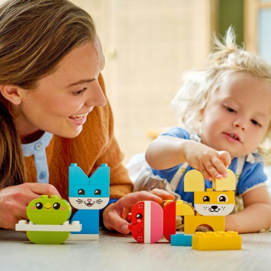 Imagine LEGO DUPLO ANIMALUTE DE COMPANIE CREATIVE 3 IN 1 10477