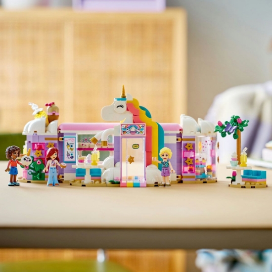 Imagine LEGO FRIENDS CAFENEAUA DE VIS UNICORN 42684