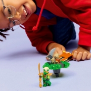 Imagine LEGO NINJAGO LLOYD VS SPINNERUL MONSTRU DE PAMANT 71850