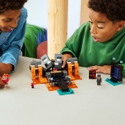 Imagine LEGO MINECRAFT LUPTA CU WITHER 21590