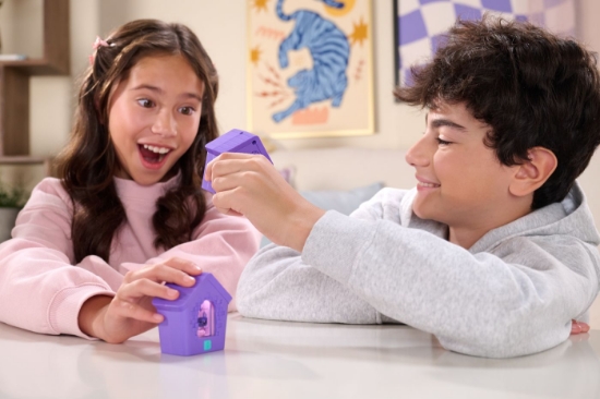 Imagine BITZEE JUCARIE INTERACTIVA CASUTA CATEILOR