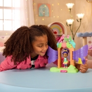 Imagine GABBYS DOLLHOUSE FAIRYLANDIA SET DE JOACA REVELATIA MAGICA CU FIGURINE SI ACCESORII