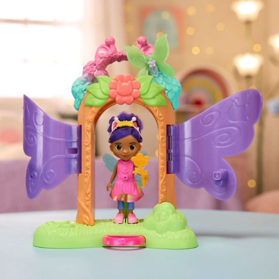 Imagine GABBYS DOLLHOUSE FAIRYLANDIA SET DE JOACA REVELATIA MAGICA CU FIGURINE SI ACCESORII