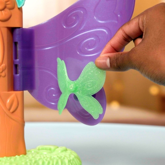 Imagine GABBYS DOLLHOUSE FAIRYLANDIA SET DE JOACA REVELATIA MAGICA CU FIGURINE SI ACCESORII